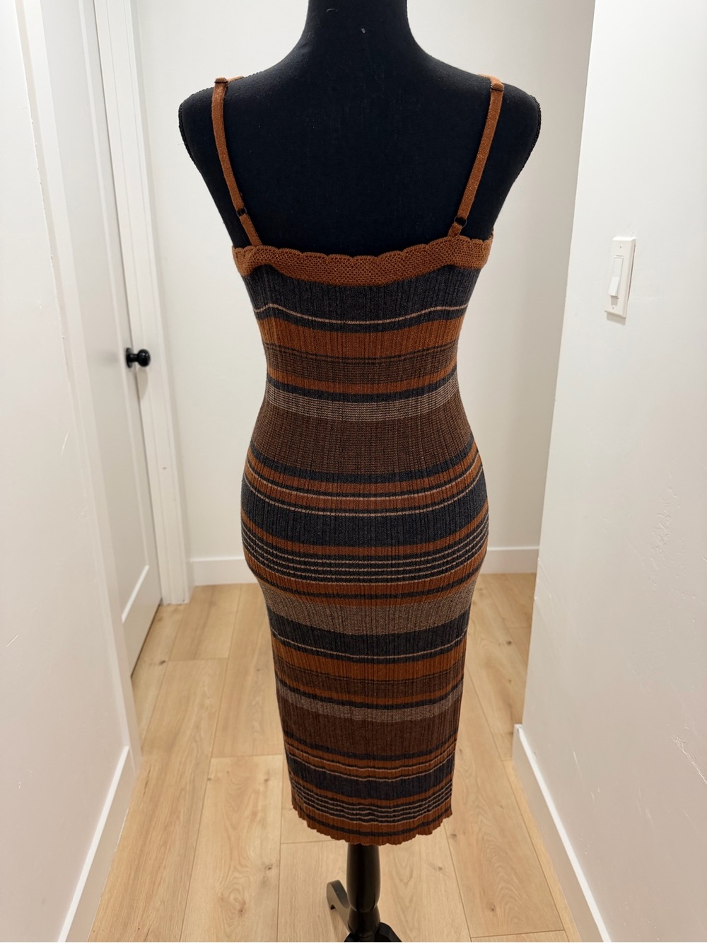 L'AGENCE Sandi Striped Knit Midi Dress - Picture 8 of 13